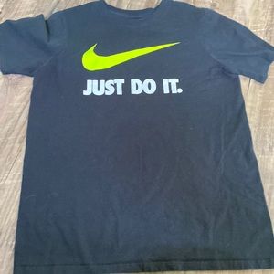 Boys Nike tee